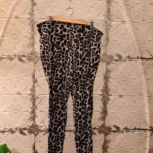 Voll Comfort Causal Animal Print Black/Grey Plus Size Leggings Size 2XL NWOT - Picture 8 of 10